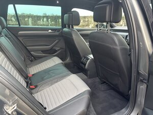 Volkswagen Passat 2.0 Passat R-line TDI Bluemotion Technology 5dr