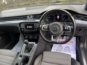 Volkswagen Passat 2.0 Passat R-line TDI Bluemotion Technology 5dr