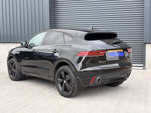 Jaguar E-PACE 2.0 E-pace R-dynamic SE D AWD AUTO 5dr