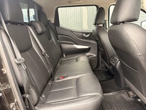 Nissan Navara 2.3 Navara Tekna DCI 5dr