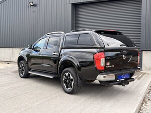 Nissan Navara 2.3 Navara Tekna DCI 5dr