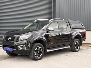 Nissan Navara 2.3 Navara Tekna DCI 5dr