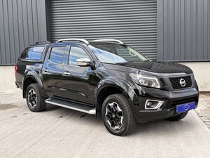 Nissan Navara 2.3 Navara Tekna DCI 5dr