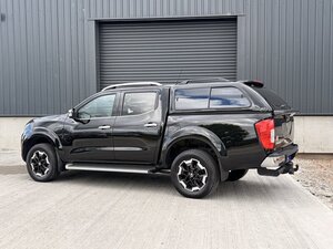 Nissan Navara 2.3 Navara Tekna DCI 5dr