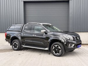 Nissan Navara 2.3 Navara Tekna DCI 5dr
