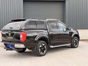 Nissan Navara 2.3 Navara Tekna DCI 5dr