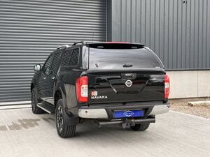 Nissan Navara 2.3 Navara Tekna DCI 5dr