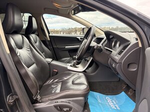 Volvo XC60 2.4 XC60 SE Luxury AWD D5 5dr