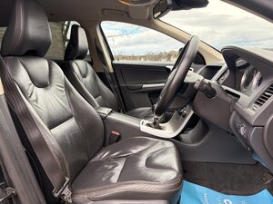 Volvo XC60 2.4 XC60 SE Luxury AWD D5 5dr