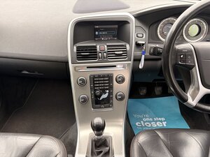 Volvo XC60 2.4 XC60 SE Luxury AWD D5 5dr