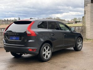 Volvo XC60 2.4 XC60 SE Luxury AWD D5 5dr