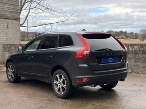 Volvo XC60 2.4 XC60 SE Luxury AWD D5 5dr