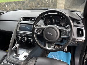 Jaguar E-Pace 2.0 E-pace R-dynamic SE D AWD AUTO 5dr