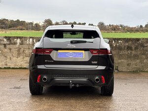 Jaguar E-Pace 2.0 E-pace R-dynamic SE D AWD AUTO 5dr