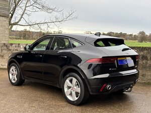 Jaguar E-Pace 2.0 E-pace R-dynamic SE D AWD AUTO 5dr