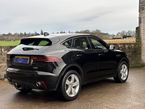 Jaguar E-Pace 2.0 E-pace R-dynamic SE D AWD AUTO 5dr