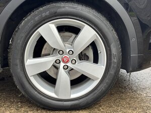 Jaguar E-Pace 2.0 E-pace R-dynamic SE D AWD AUTO 5dr