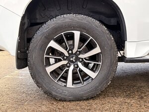 Mitsubishi Shogun Sport 2.4 Shogun Sport DI-D 4 AUTO 5dr