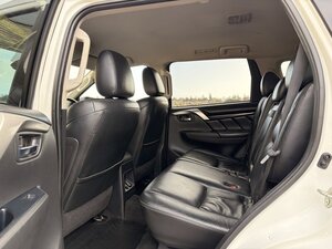 Mitsubishi Shogun Sport 2.4 Shogun Sport DI-D 4 AUTO 5dr