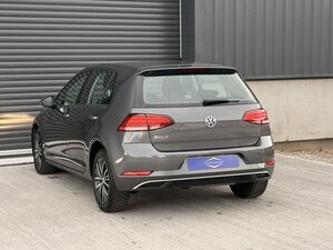 Volkswagen Golf 1.6 GOLF SE NAV TDI Bluemotion Technology 5dr