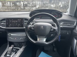 Peugeot 308 1.2 308 Active S/s Auto 5dr