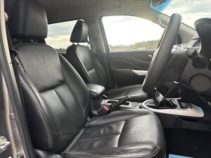 Nissan NP300 Navara 2.3 Np300 Navara Tekna DCI dr