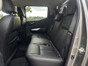 Nissan NP300 Navara 2.3 Np300 Navara Tekna DCI dr