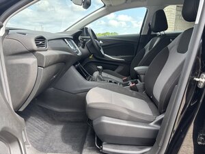 Vauxhall Grandland X 1.2 Grandland X Se T 5dr