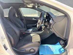 Mercedes-Benz A-Class 2.1 A 200 D AMG LINE Executive AUTO 5dr
