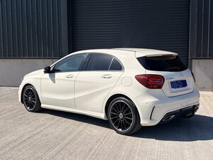 Mercedes-Benz A-Class 2.1 A 200 D AMG LINE Executive AUTO 5dr
