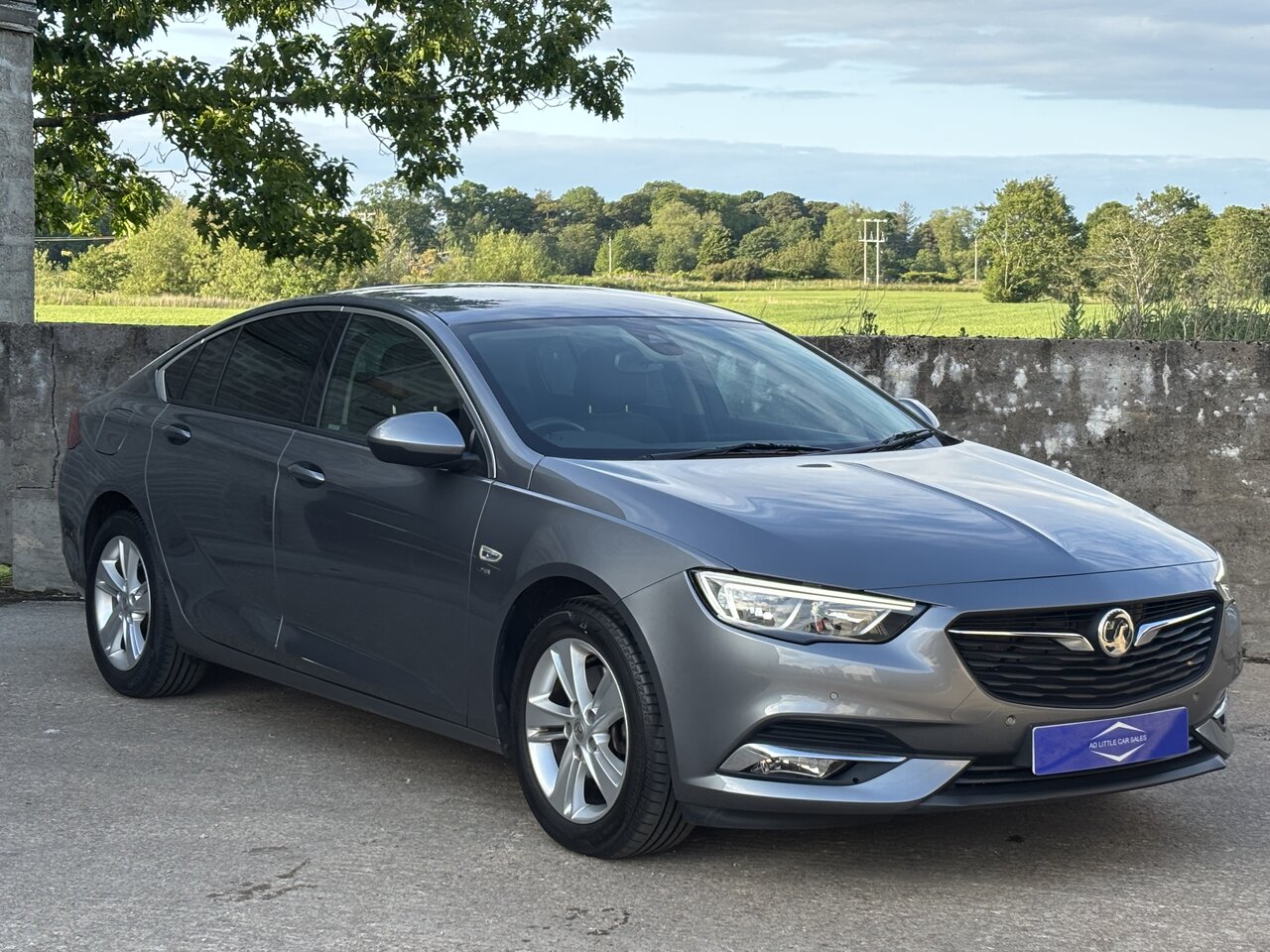 Vauxhall Insignia 1.6 Insignia Sri Nav Td Auto 5dr