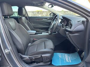 Vauxhall Insignia 1.6 Insignia Sri Nav Td Auto 5dr