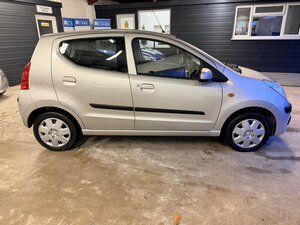 Nissan Pixo 1.0 PIXO N-tec AUTO 5dr