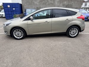 Ford Focus 1.0 Focus Zetec Edition 5dr