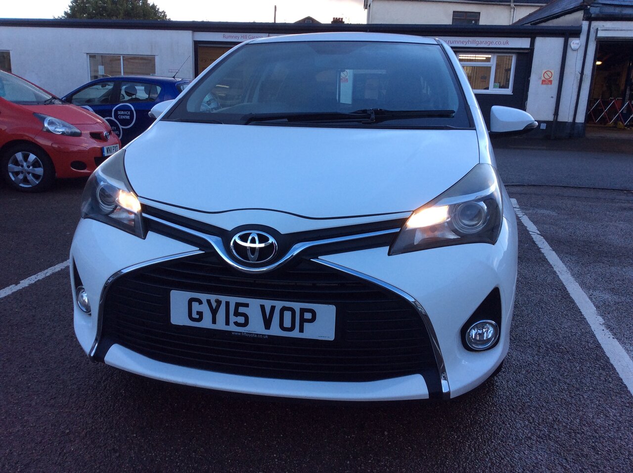 Toyota Yaris 1.3 Vvt-i Icon  5dr