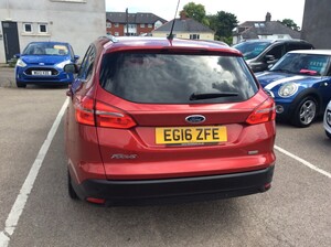 Ford Focus 1.0 Titanium 5dr