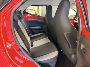 Toyota Aygo 1.0 AYGO X-play Vvt-i 5dr