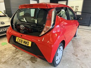 Toyota Aygo 1.0 AYGO X-play Vvt-i 5dr