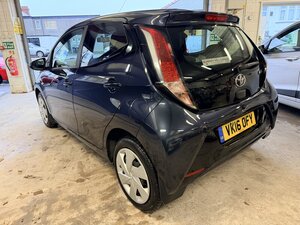 Toyota Aygo 1.0 AYGO X-play Vvt-i 5dr