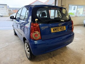 Kia Picanto 1.1 Picanto Strike 5dr