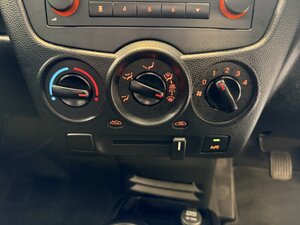 Kia Picanto 1.1 Picanto Strike 5dr