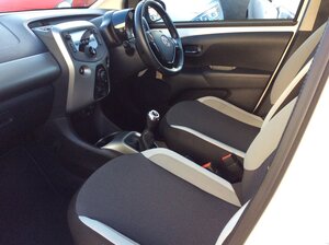 Toyota AYGO 1.0 Vvt-i X-play 5dr