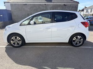 Kia Venga 1.6 Venga 3 AUTO 5dr