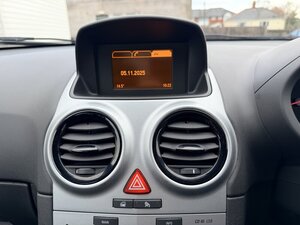 Vauxhall Corsa 1.2 Corsa Active AC 5dr