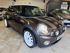 Mini Hatch 1.6 Cooper Mayfair 3dr