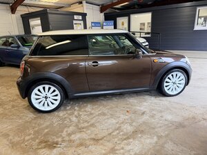 Mini Hatch 1.6 Cooper Mayfair 3dr