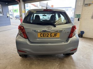 Toyota Yaris 1.3 Yaris TR Vvt-i CVT 5dr