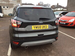 Ford Kuga 1.5 Titanium 5dr