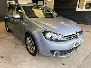 Volkswagen Golf 1.4 GOLF SE TSI Semi-auto 5dr