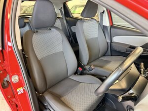 Toyota Yaris 1.3 Yaris ICON Vvt-i 5dr